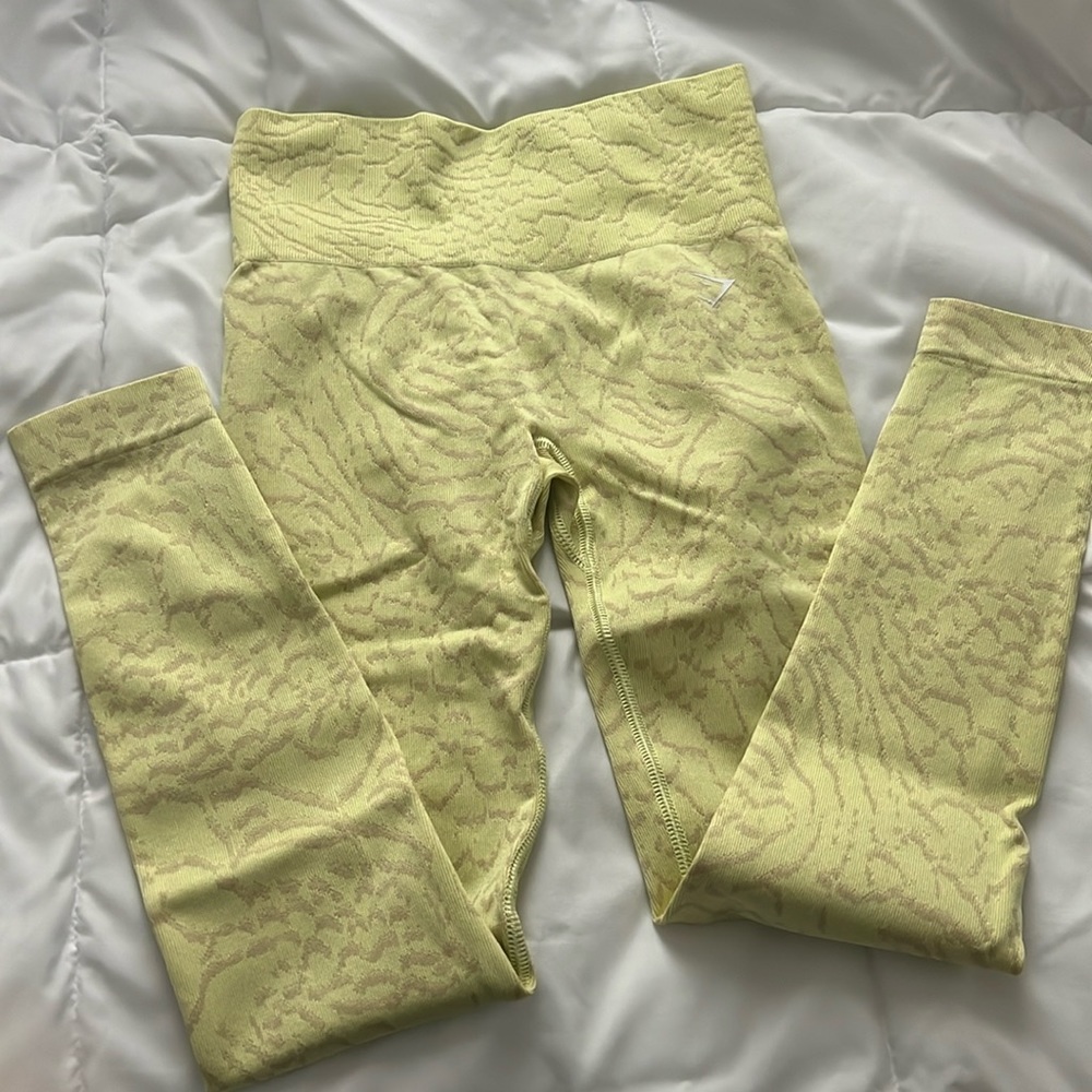gymshark animal leggings yellow size xs/s